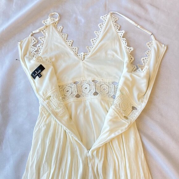 Lulus This is Love Lace Maxi Dress Lined Womens Size Small S White NWT - Picture 16 of 16